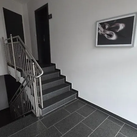 Daire Theferienwohnungen Mit Balkon Oder Terrasse