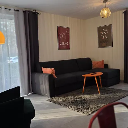 아파트 Theferienwohnungen Mit Balkon Oder Terrasse *
